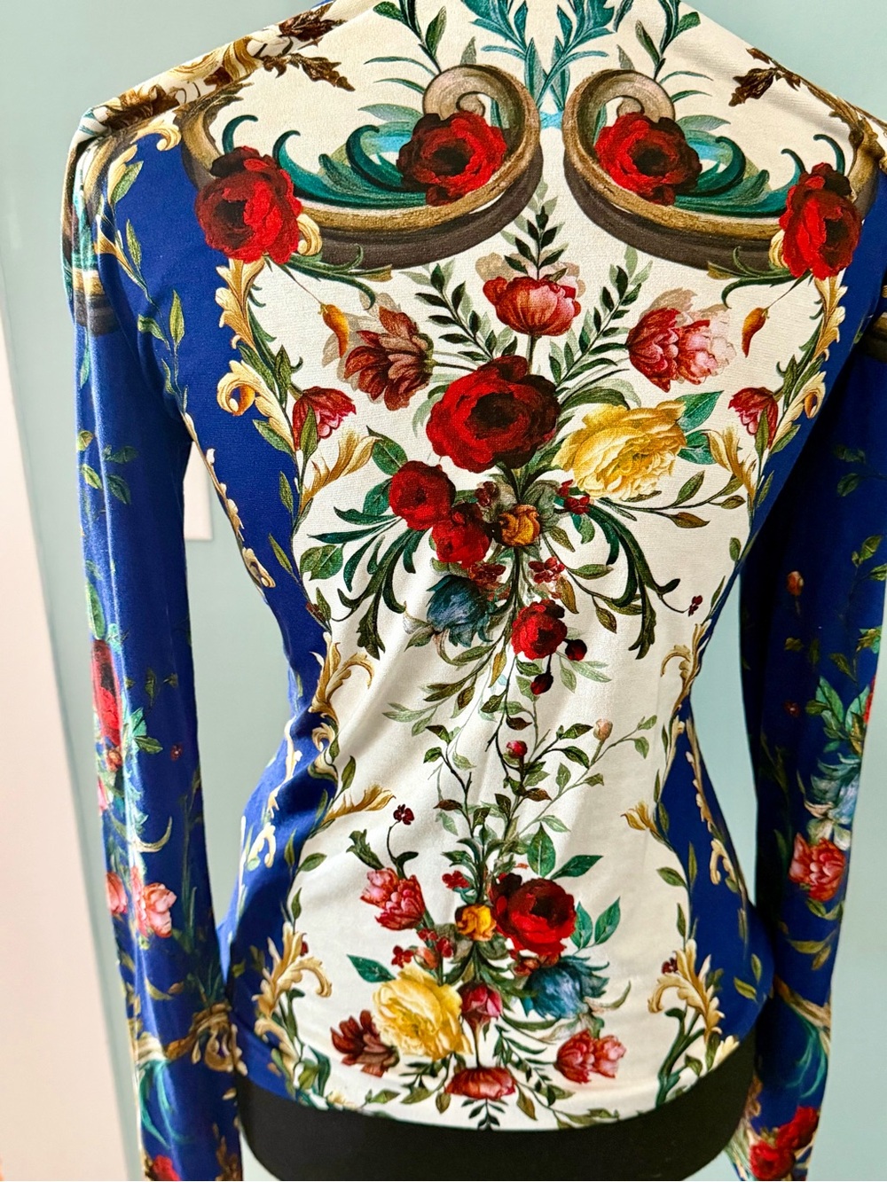 Floral Long-Sleeve Crewneck Top in Blue and Cream - Picture 4 of 4